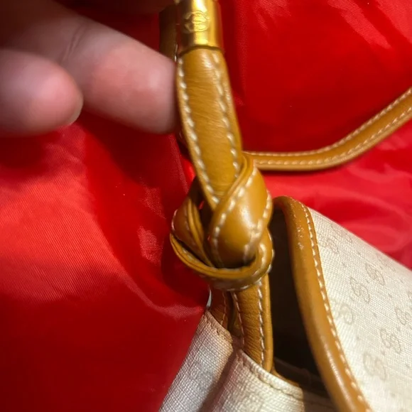Vintage Gucci Crossbody with Entrupy COA - Picture 13 of 15